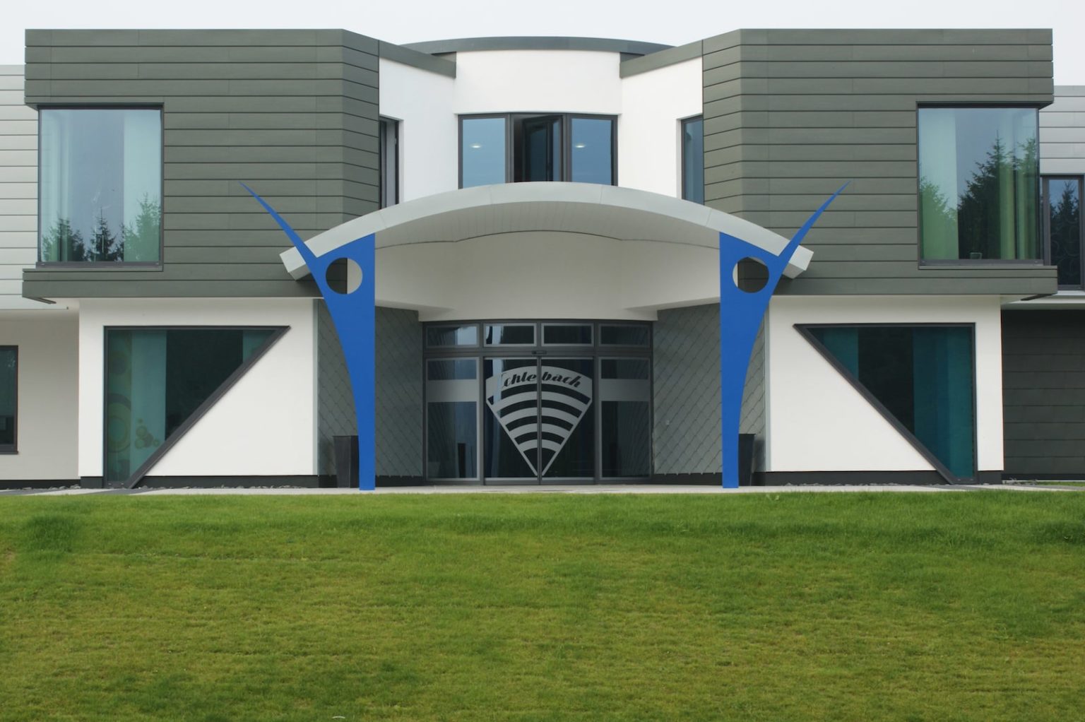 Company Schlebach Maschinen GmbH